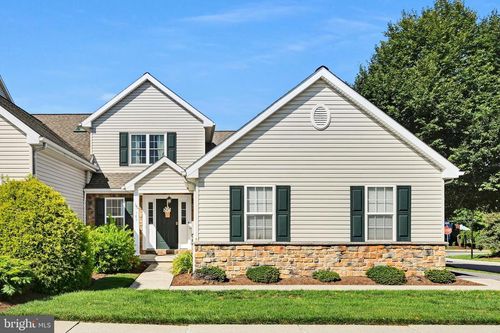 1585 Hickory Run Ct, Elizabethtown, PA, 17022-9224 | Card Image