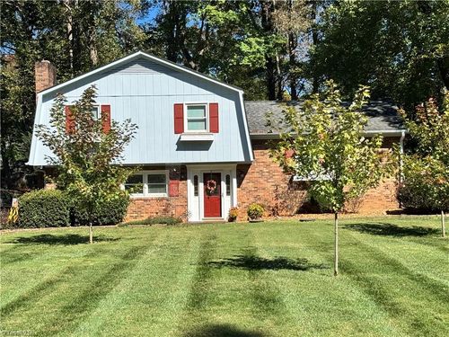 182 Woodburn Pl, Advance, NC, 27006-9457 | Card Image