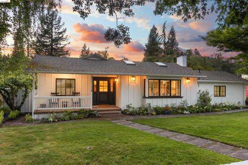 12 Woodland Rd, Orinda, CA, 94563-4002 | Card Image