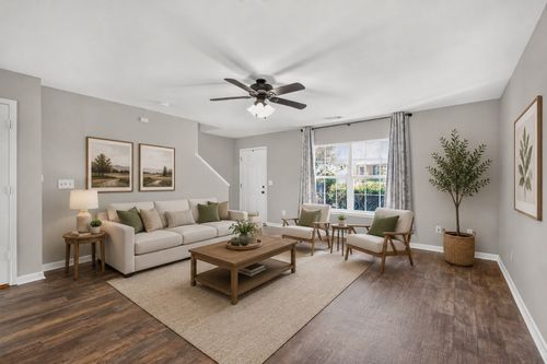 7404 Rice Ct, Fairview, TN, 37062-5158 | Card Image