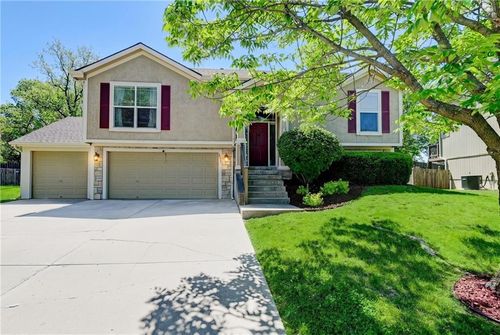 4523 Edgehill St, Leavenworth, KS, 66048-4562 | Card Image