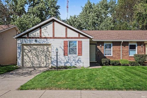 2007 E Farnsworth Dr, South Bend, IN, 46614-6355 | Card Image