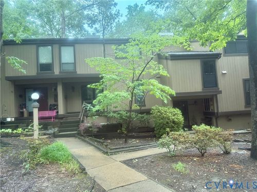 9322-9322 Groundhog Dr, North Chesterfield, VA, 23235-3910 | Card Image