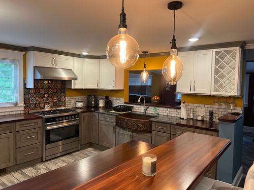 11 Leroy Pl, Springfield, MA, 01104-1914 | Card Image