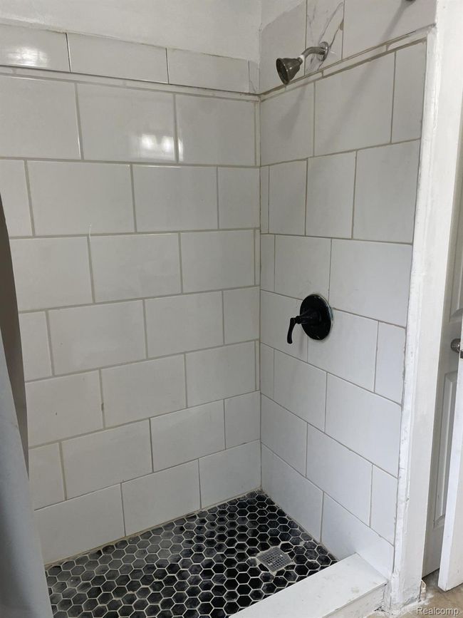 237 W Castle Rd, House other with 4 bedrooms, 2 bathrooms and null parking in Fostoria MI | Image 11