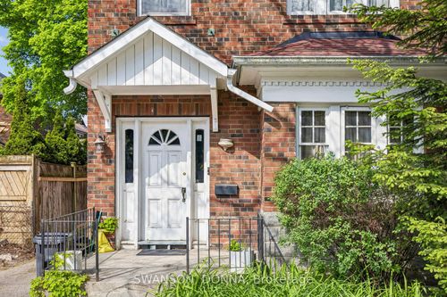 4 Preston Pl, Toronto, ON, M4N2S9 | Card Image