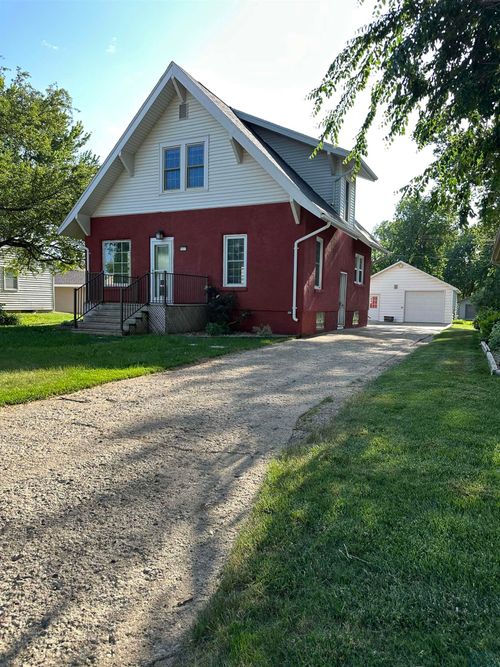 807 Obrien St, Sanborn, IA, 51248-7754 | Card Image
