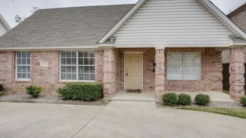 3233 S University Dr, Fort Worth, TX, 76109-2239 | Card Image