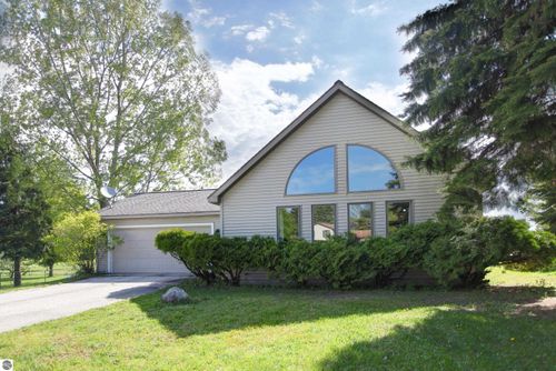 12325 S Lincoln Hollow Ct, Cedar, MI, 49621-9596 | Card Image