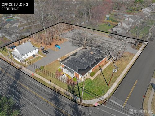 123 Dunhams Corner Rd, East Brunswick, NJ, 08816-3500 | Card Image