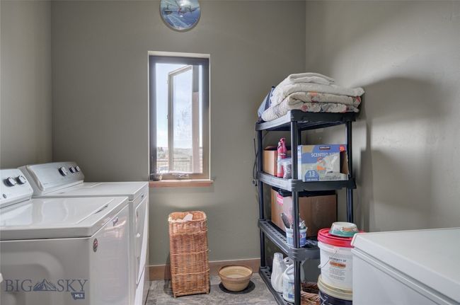 11762 Gooch Hill Rd, House other with 3 bedrooms, 3 bathrooms and null parking in Gallatin Gateway MT | Image 26