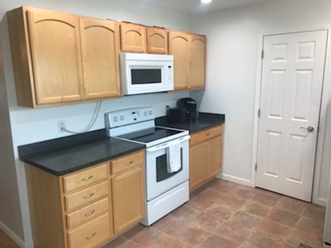 12 W Main St, House other with 3 bedrooms, 3 bathrooms and null parking in Sunburst MT | Image 16