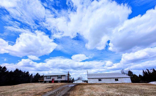 2185 Papineau Rd, House other with 3 bedrooms, 2 bathrooms and 10 parking in Mattawa ON | Image 48
