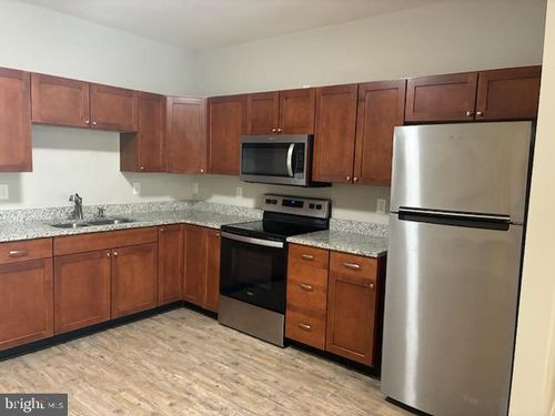 3 S Vermont St, WILLIAMSPORT, MD, 21795-1533 | Card Image