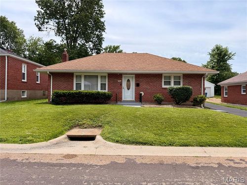 9010 Trefore Ave, Berkeley, MO, 63134-3444 | Card Image