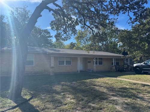 4202 Oaklawn St, Bryan, TX, 77801-4737 | Card Image