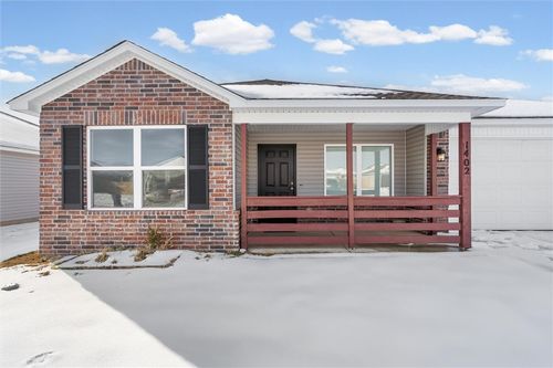 1402 S Pampas St, Siloam Springs, AR, 72761-3095 | Card Image