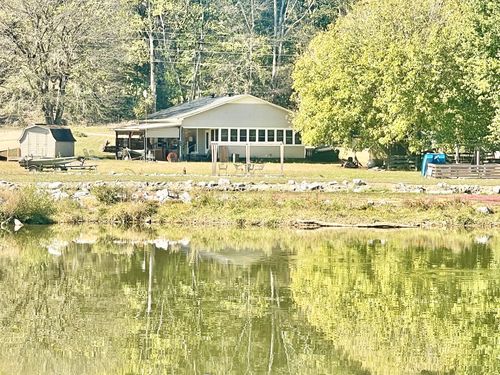3025 Clear Creek Rd, Pulaski, TN, 38478-7427 | Card Image