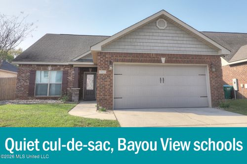 915 Old Towne St, Gulfport, MS, 39507-6004 | Card Image