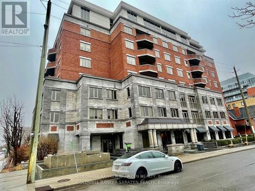 701-320 Mcleod St, Ottawa, ON, K2P1A3 | Card Image