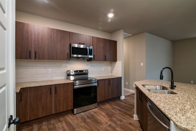 624 Harvest Moon Dr, Home with 3 bedrooms, 2 bathrooms and null parking in Venus TX | Image 8