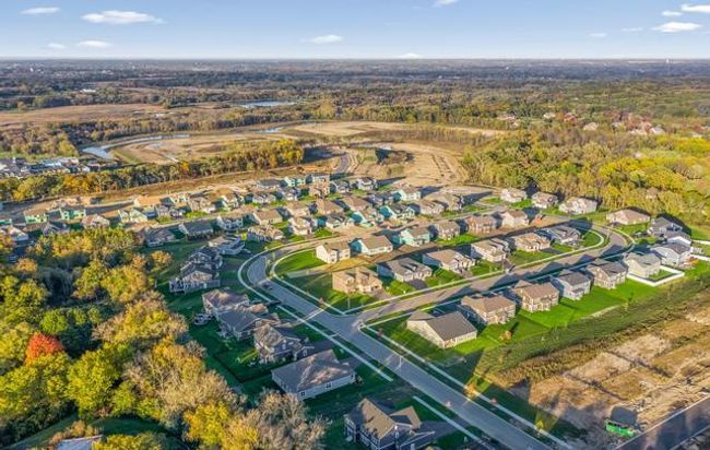 464 Carpathian Dr, Townhouse with 3 bedrooms, 3 bathrooms and 2 parking in Crystal Lake IL | Image 33