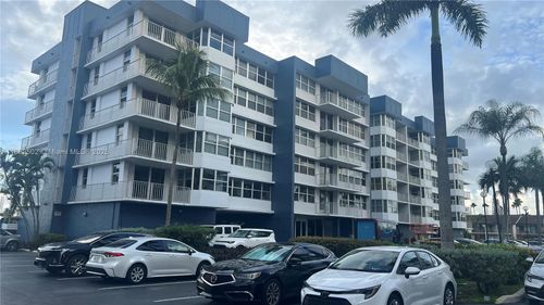 apt-4a-16570 Ne 26th Ave, North Miami Beach, FL, 33160-4015 | Card Image