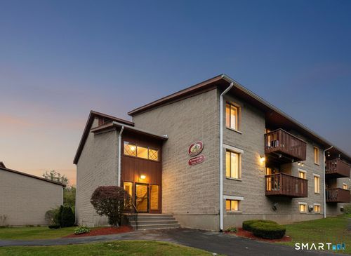 apt-19-26 Prospect Street, Manchester, CT, 06040 | Card Image