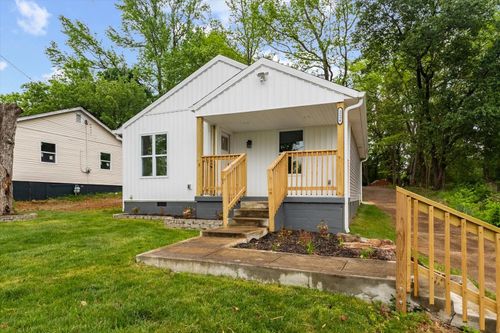 1234 Paradise Hill Rd, CLARKSVILLE, TN, 37040-4176 | Card Image