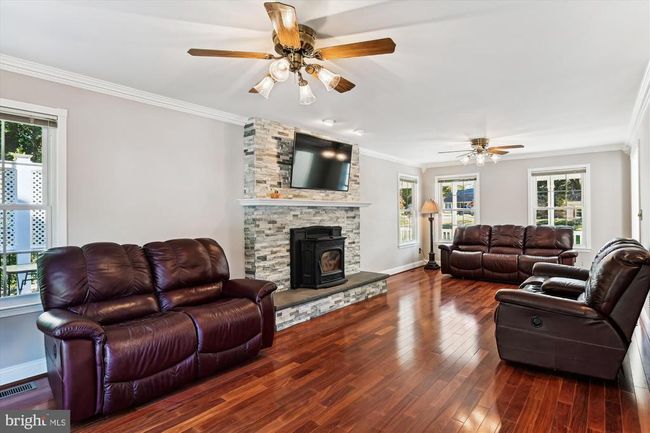 304 Highview Rd, House other with 4 bedrooms, 4 bathrooms and null parking in TRACYS LANDING MD | Image 24