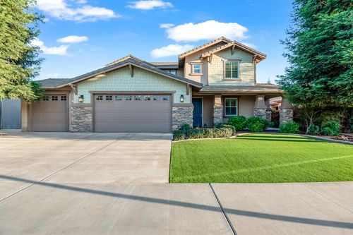 6301 W Oriole Avenue, Visalia, CA, 93291 | Card Image