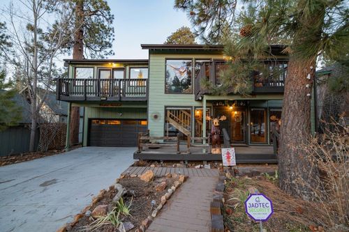 39470 Lake Dr, Big Bear Lake, CA, 92315-2448 | Card Image