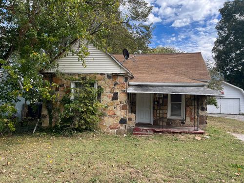 2332 N Kellett Avenue, Springfield, MO, 65803 | Card Image