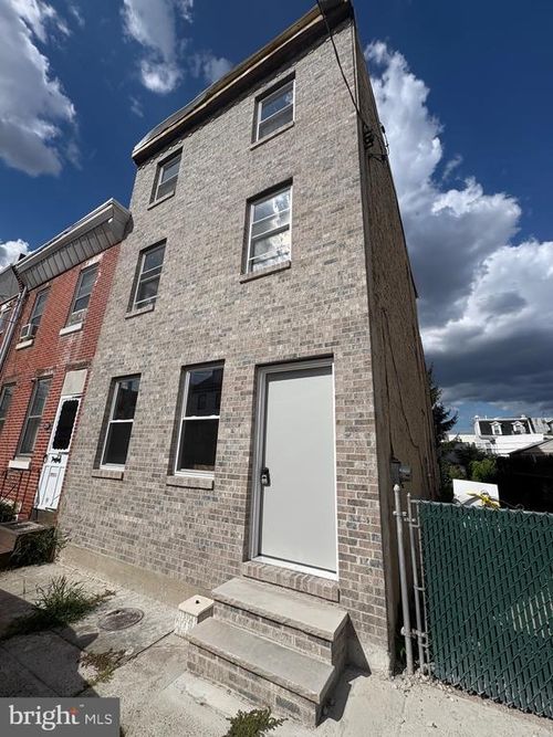 2713 Pratt St, PHILADELPHIA, PA, 19137-2103 | Card Image
