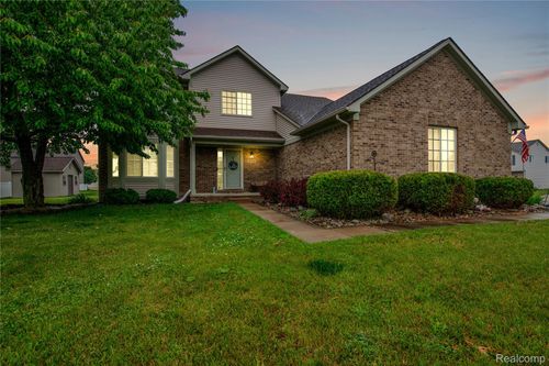 4096 Stonewood Ct, Newport, MI, 48166-7816 | Card Image