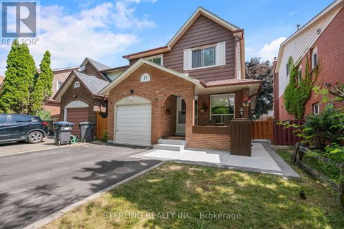 21 Foxacre Row, Brampton, ON, L6V3V7 | Card Image