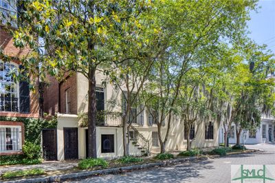 106 W Harris Street, House other with 5 bedrooms, 4 bathrooms and null parking in Savannah GA | Image 1