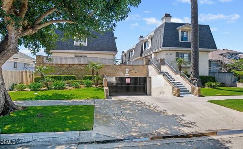 543 S E St, Oxnard, CA, 93030-6983 | Card Image