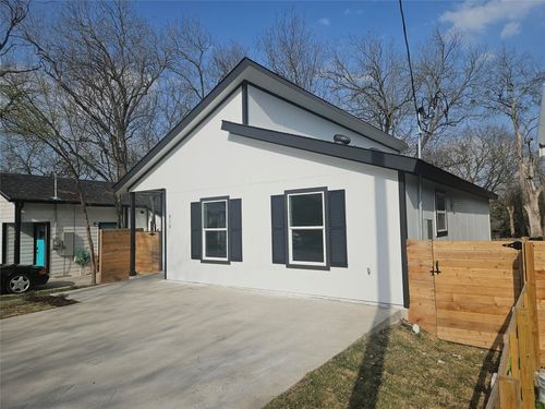 810 Mora St, Lockhart, TX, 78644-3532 | Card Image