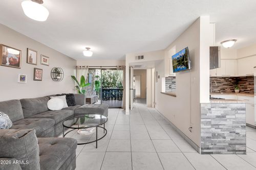 240-4950 N Miller Rd, Scottsdale, AZ, 85251-1567 | Card Image