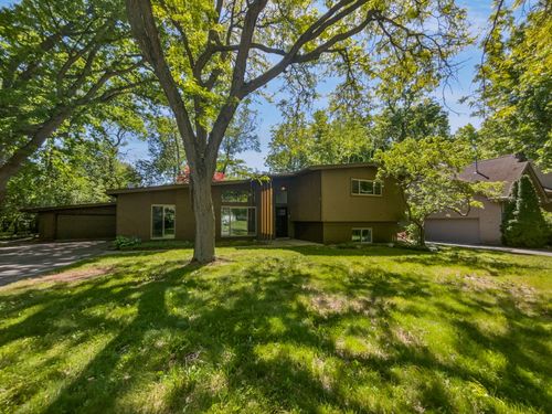 2645 Hickory Ct, Bloomfield Hills, MI, 48302-0840 | Card Image