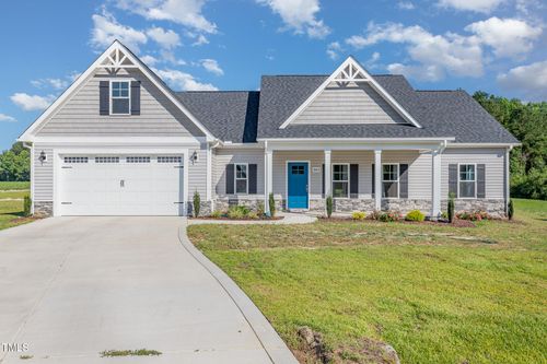 161 Emerson Fields Dr, Pikeville, NC, 27863-4200 | Card Image