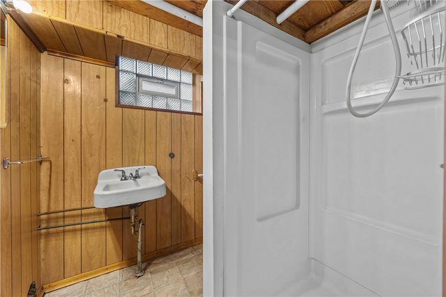 127 Viewcrest Dr, House other with 3 bedrooms, 2 bathrooms and null parking in Irondequoit NY | Image 29