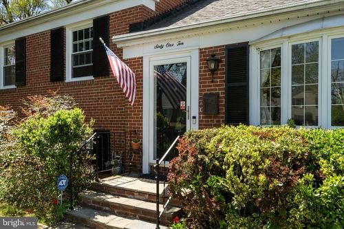 6110 Dorchester St, SPRINGFIELD, VA, 22150-2412 | Card Image