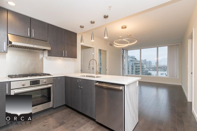 906 - 1708 Ontario Street, Condo with 3 bedrooms, 0 bathrooms and 1 parking in Vancouver BC | Image 2