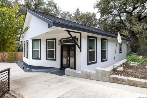 9263 Cinchona Trl, Garden Ridge, TX, 78266-2322 | Card Image