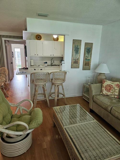 apt-211-680 Horizons W, Boynton Beach, FL, 33435-5746 | Card Image