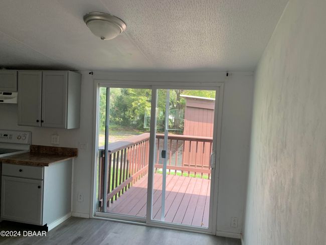 303 N Janice Ln, House other with 3 bedrooms, 2 bathrooms and null parking in Ormond Beach FL | Image 4