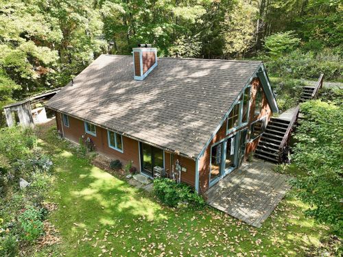 39 Old Farley Rd, Wendell, MA, 01379-9733 | Card Image