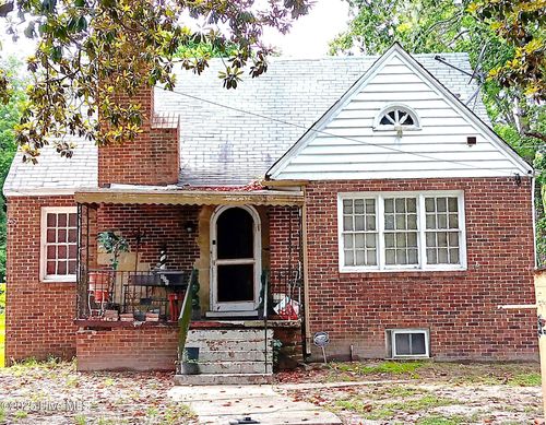 808 Elm St, Weldon, NC, 27890-1816 | Card Image
